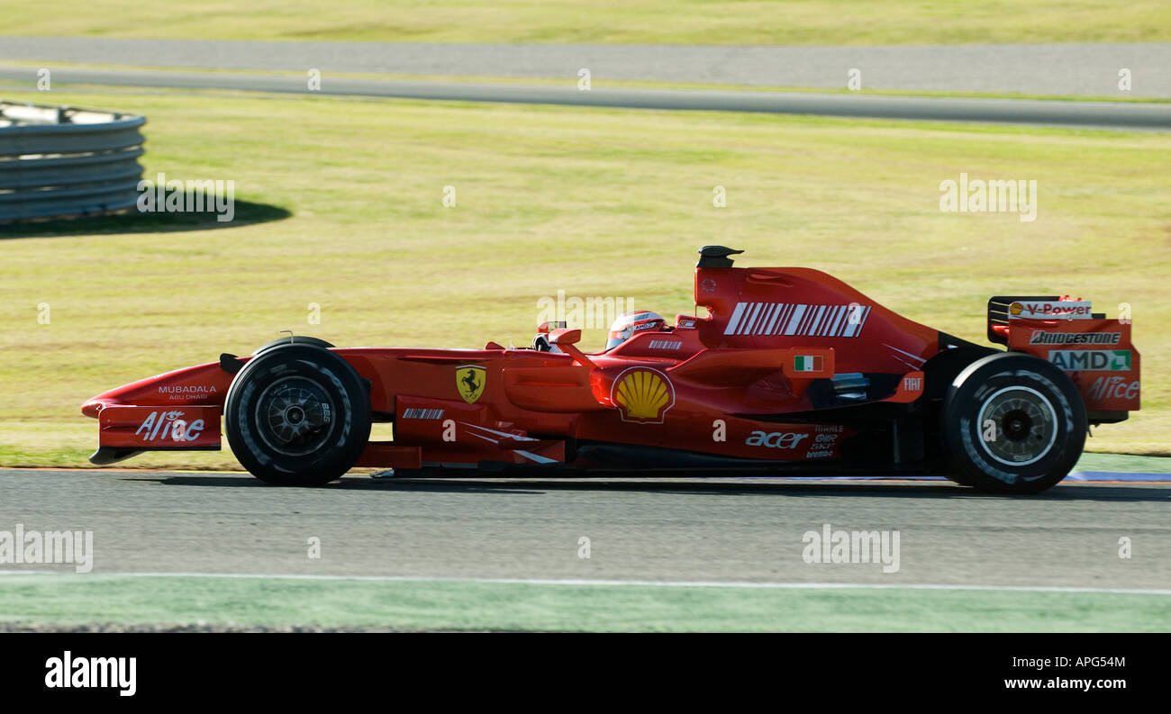 Kimi RAEIKKOENEN (FIN) en el Ferrari F2008 de carreras de Fórmula 1 Foto de stock