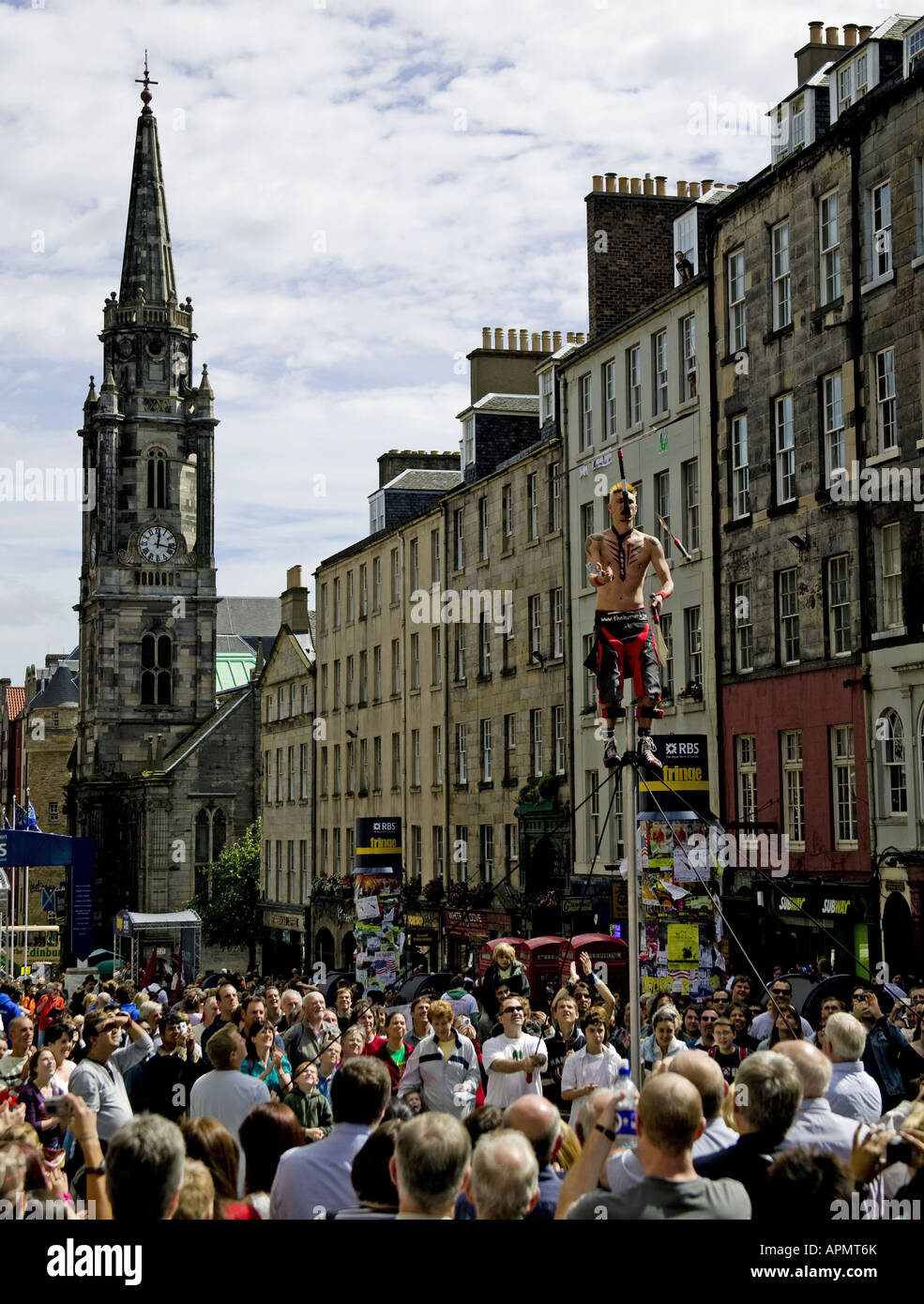 Calle de malabarismo perfomer Fringe Festival de Edimburgo Escocia Foto de stock