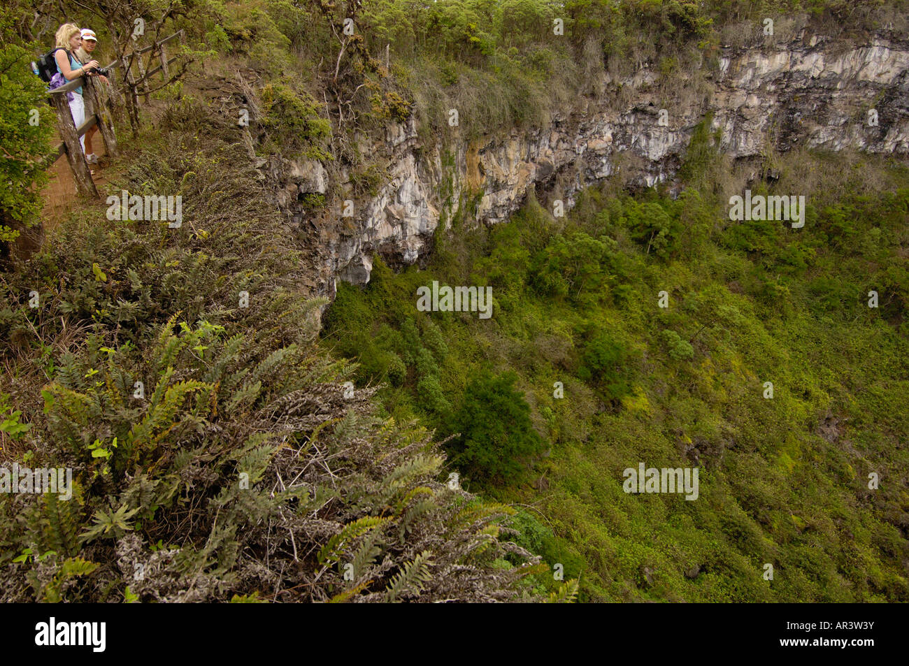 Los Gemelos' o Los gemelos son dos 'pitcráteres" en las tierras altas