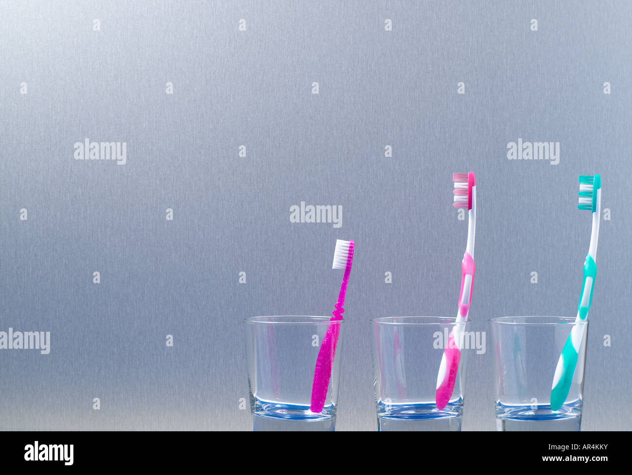 Cepillos de dientes de la familia Foto de stock