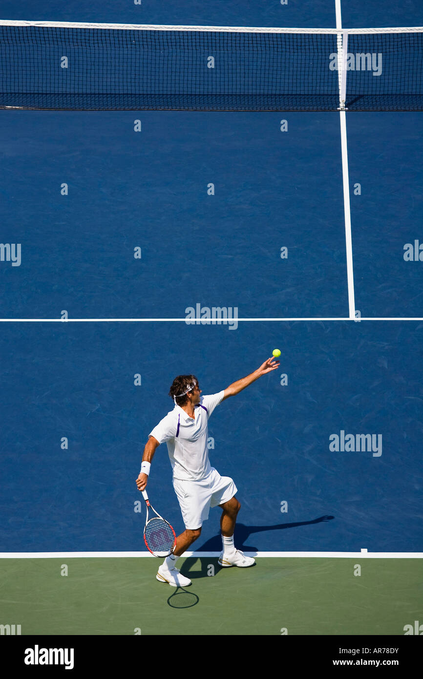 Roger Federer (SUI) juega en el oeste y sur de Cincinnati ATP Masters Tournament, Cincinnati, Ohio. Foto de stock