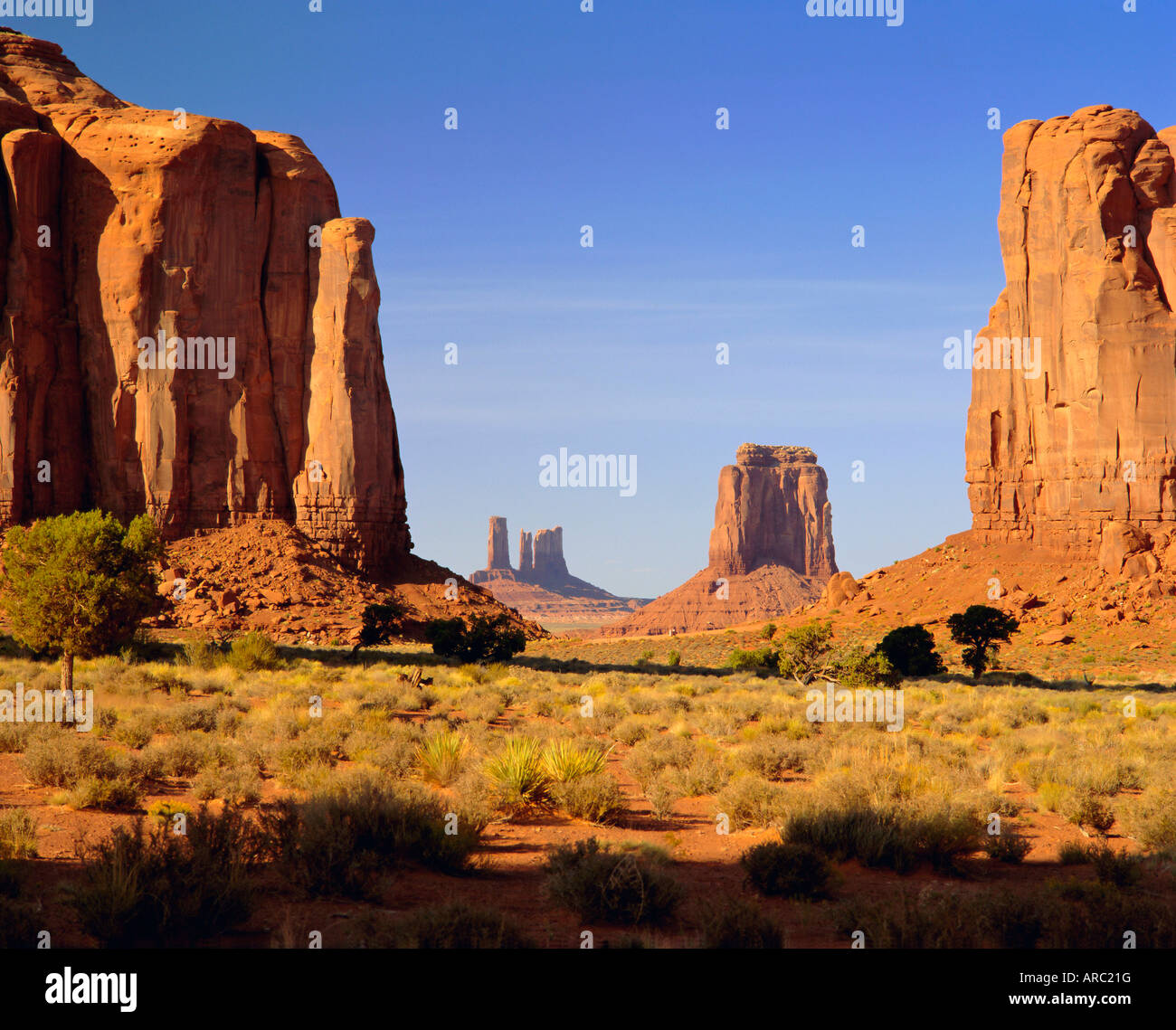 Reserva Tribal Navajo, Monument Valley, Utah y Arizona, EE.UU. Foto de stock