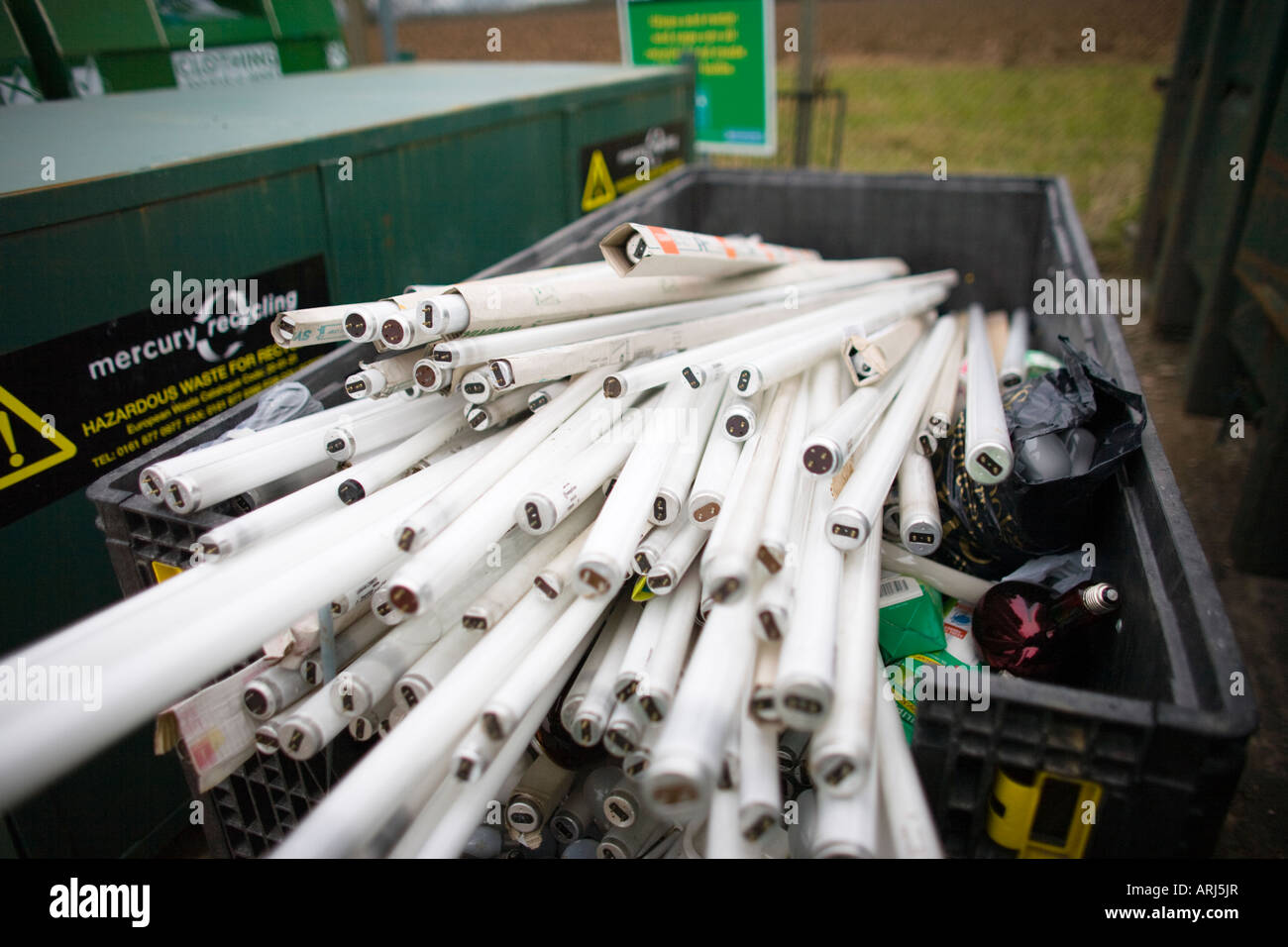 Reciclar Tubos Fluorescentes Fotos e Imágenes de stock Alamy