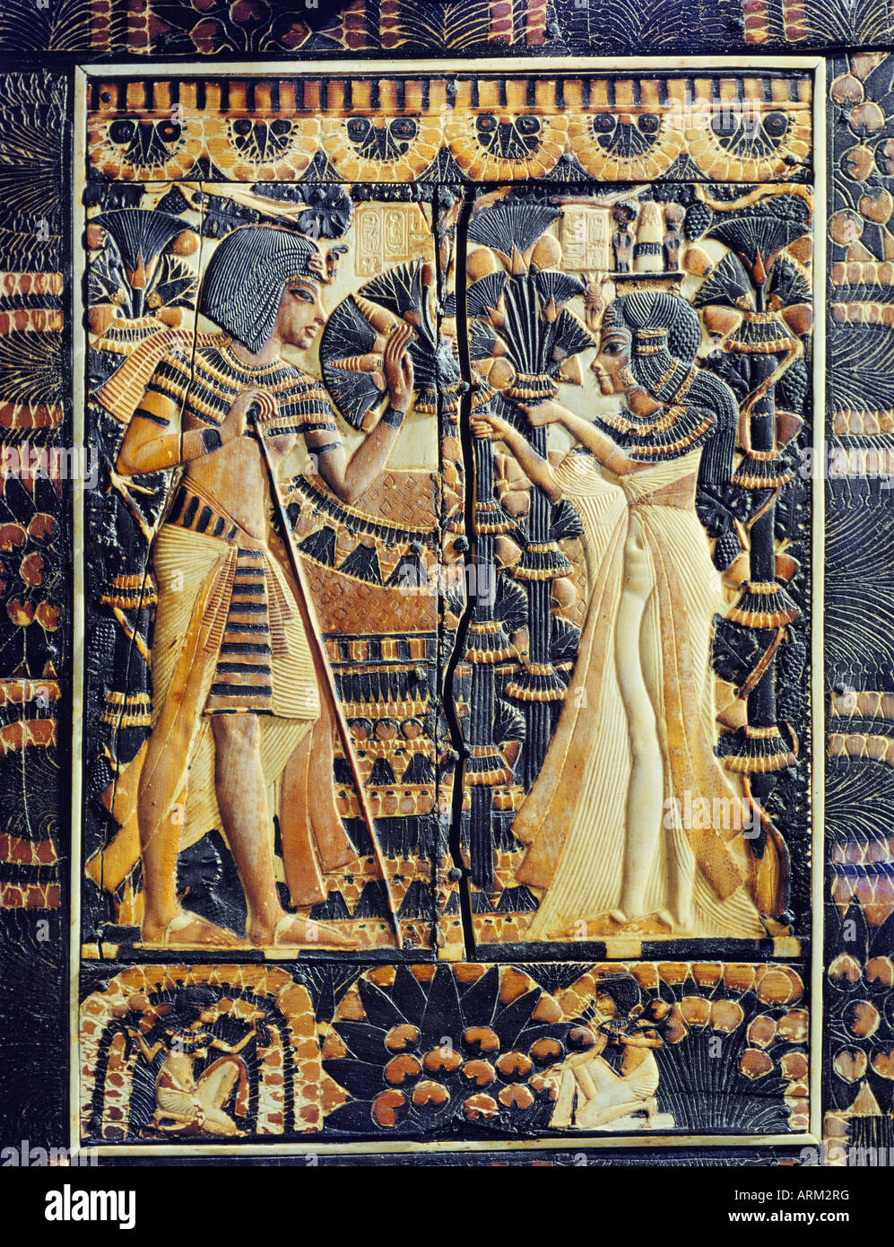 Placa de marfil pintado, de la tumba del faraón Tutankhamon Foto de stock