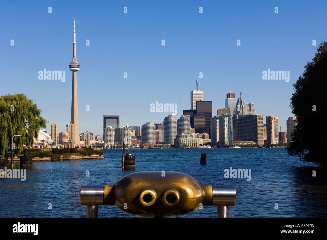 Vistas y ver el alcance de las Islas de Toronto, mirando hacia el centro de Toronto, Ontario, Canadá Foto de stock