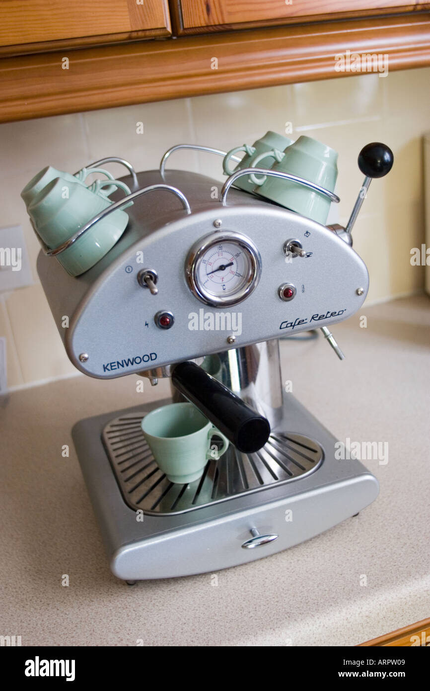 Kenwood Cafe cafetera Retro Fotografía de stock - Alamy