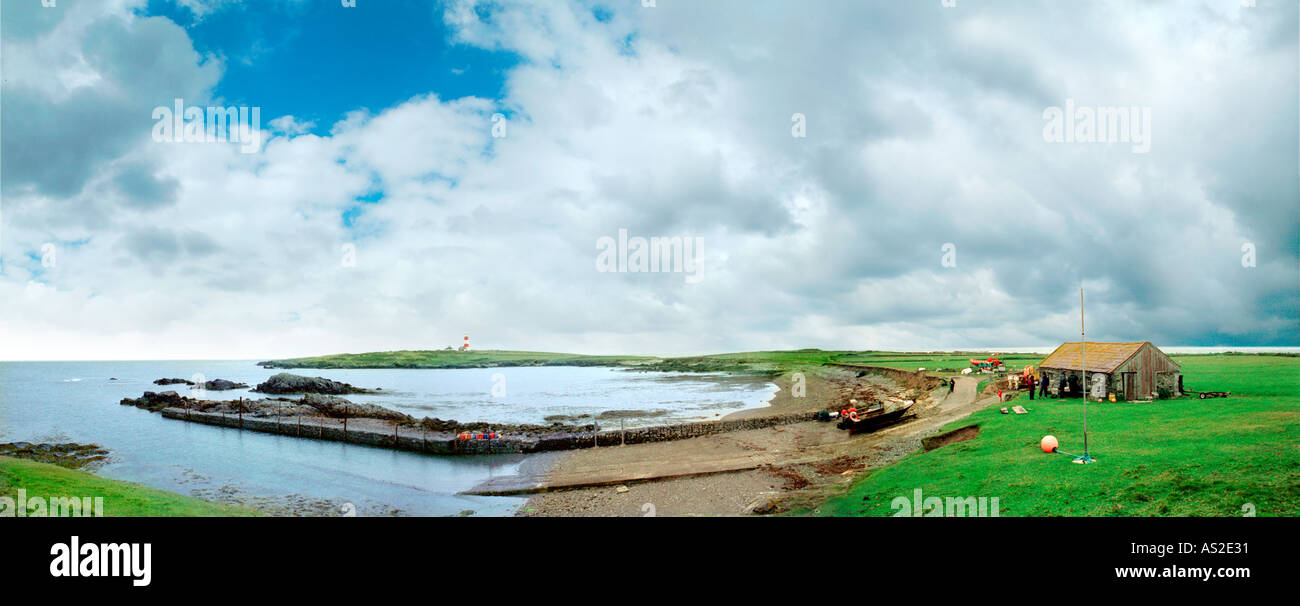 Bardsey Gales Cardigan Bay Harbor Island U K Europa Ynys Enlli Lleyn Peninsula Foto de stock