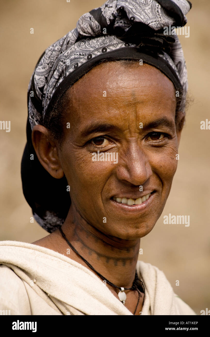 Coptic tattoo fotografías e imágenes de alta resolución - Alamy