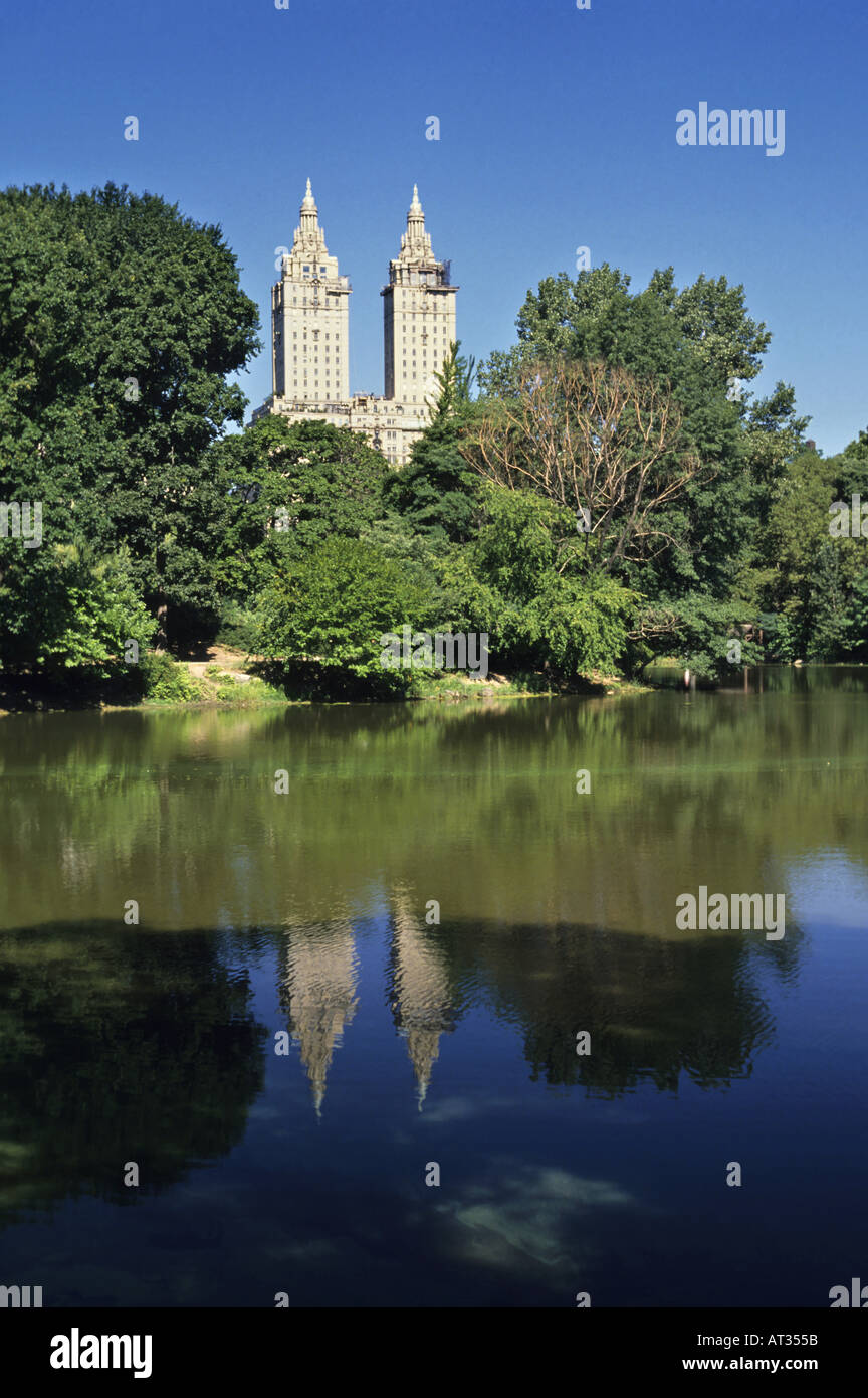 Estados Unidos Nueva York Manhattan el San Remo los edificios del Parque Central Foto de stock