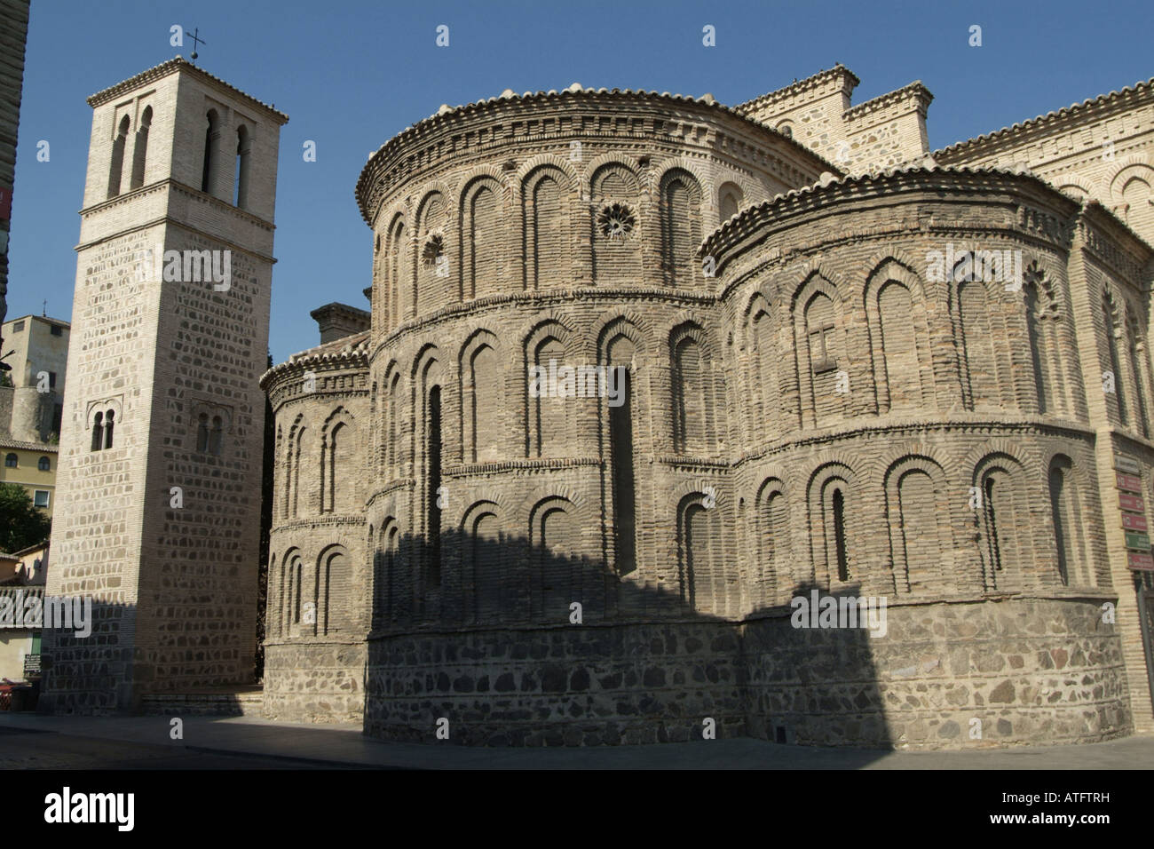 Iglesia de Santiago del Arrabal, en Toledo, España Fotografía de stock -  Alamy