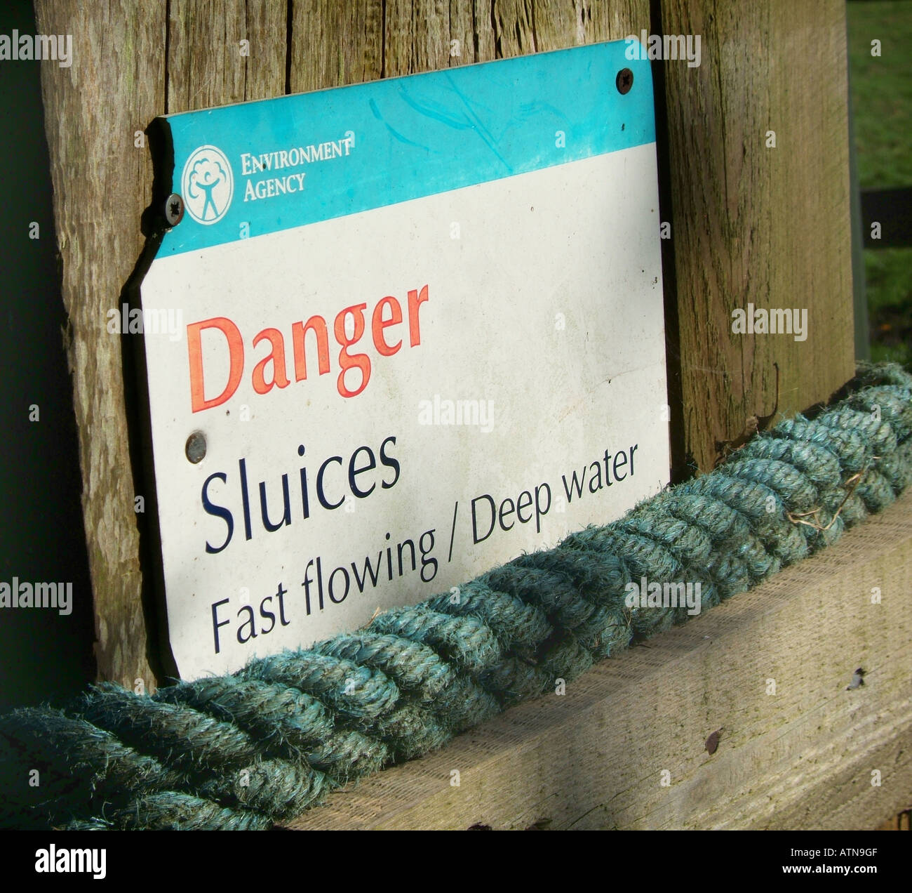 señal de peligro Fotografía de stock - Alamy