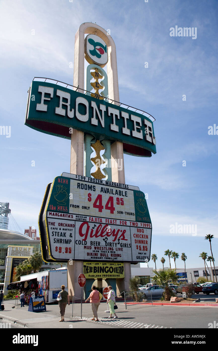 Frontier casino hotel sign las fotografías e imágenes de alta resolución -  Alamy