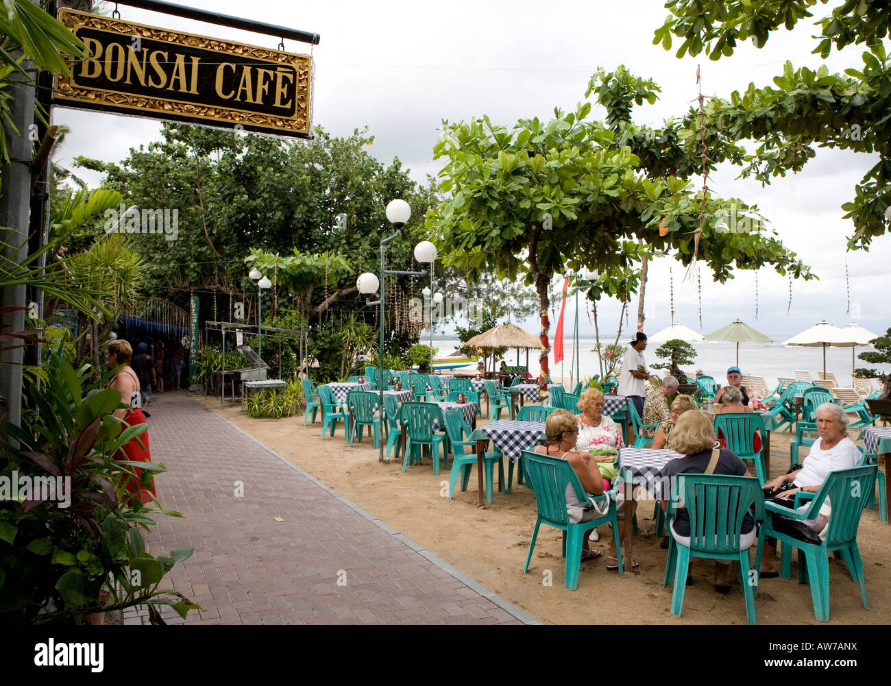 Cafe Bonsai Fotos e Imágenes de stock Alamy