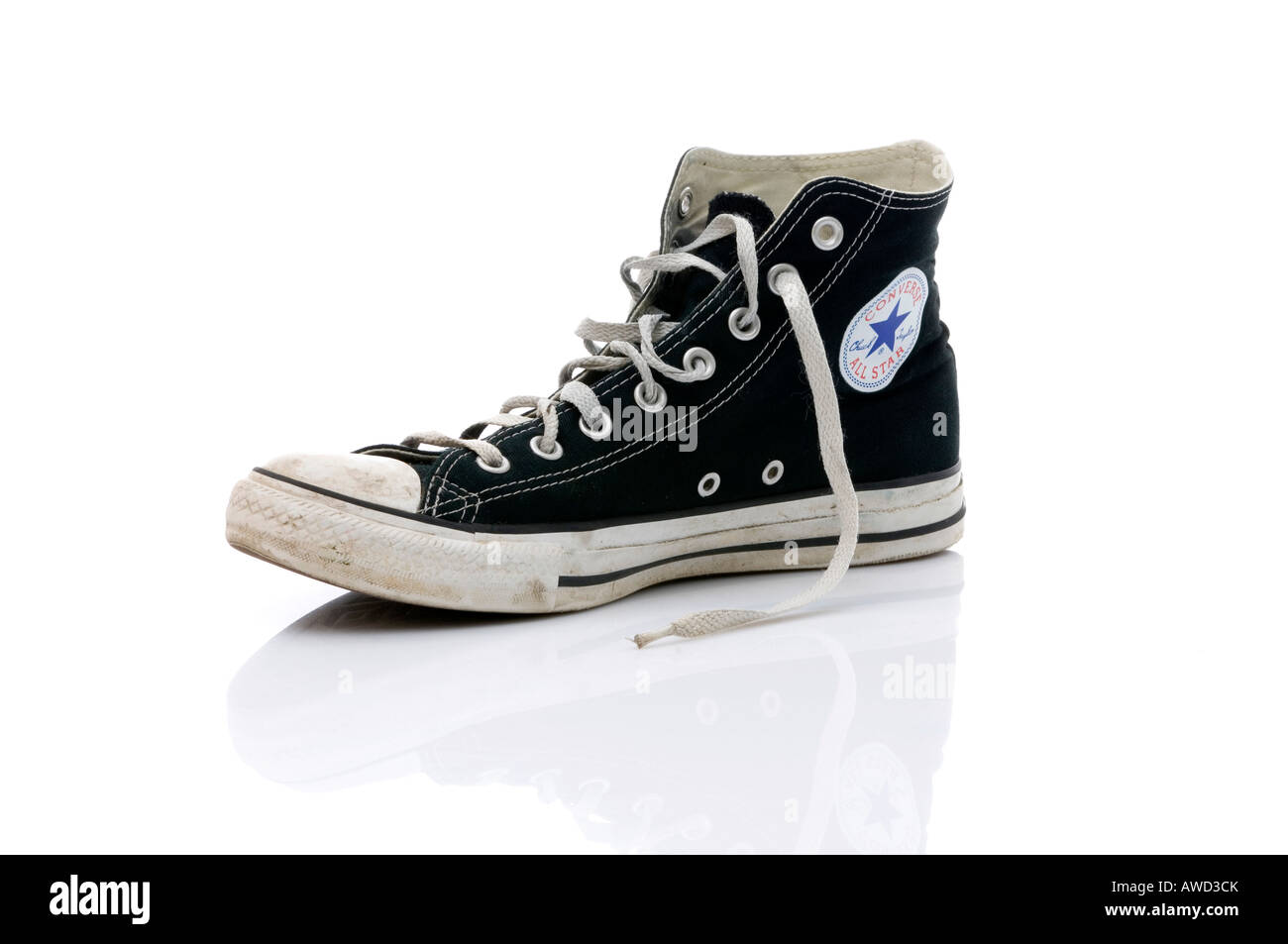 Converse Chuck Taylor diseño clásico desde 1917: la zapatilla de baloncesto más conocidos en el mundo Fotografía de stock - Alamy