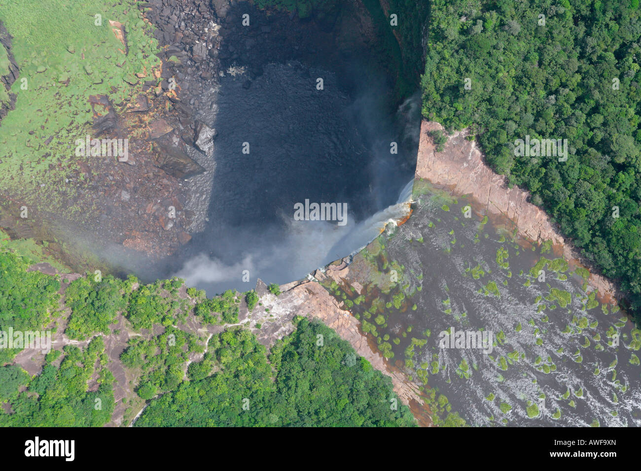 Toma aérea, Cataratas Kaieteur, Parque Nacional Potaro, Guyana, Sudamérica Foto de stock