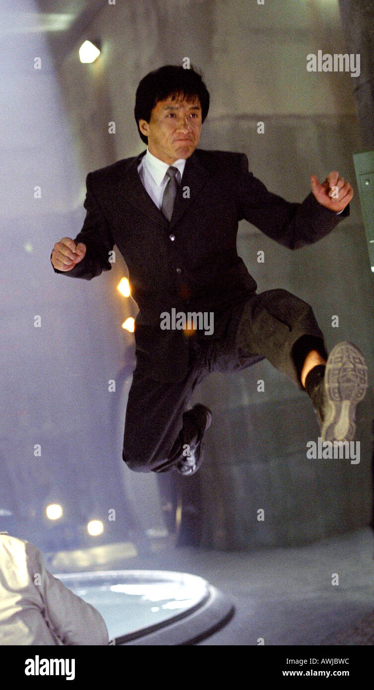 El esmoquin 2002 jackie chan fotografías e imágenes de alta resolución -  Alamy