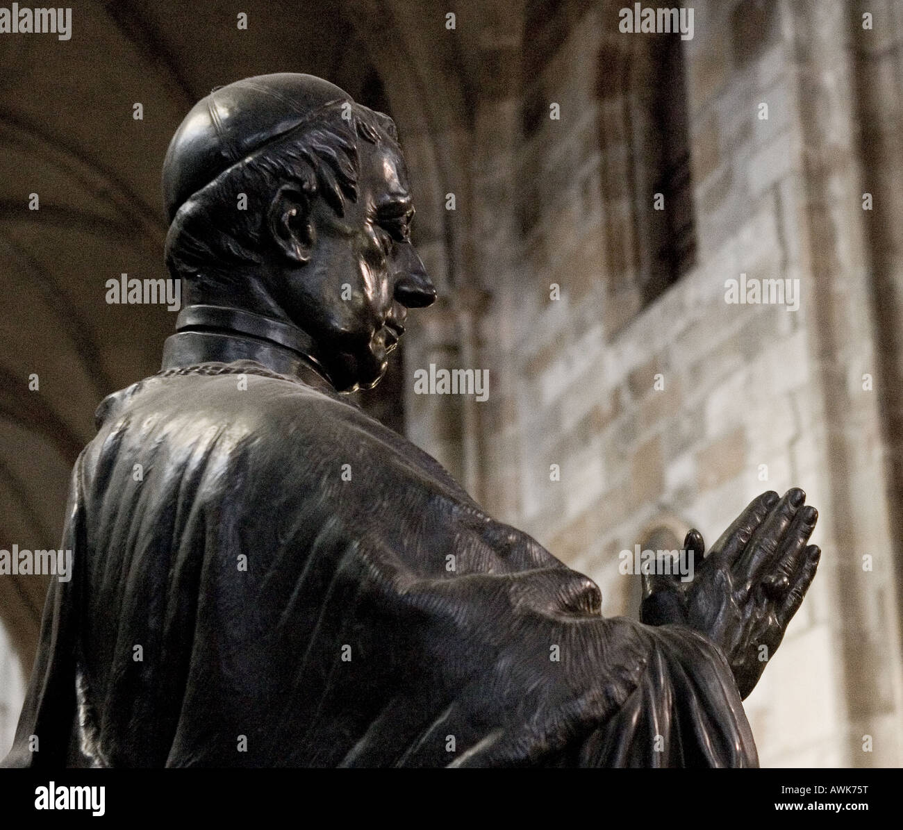 Estatua en la Catedral de San Vito, Praga Foto de stock