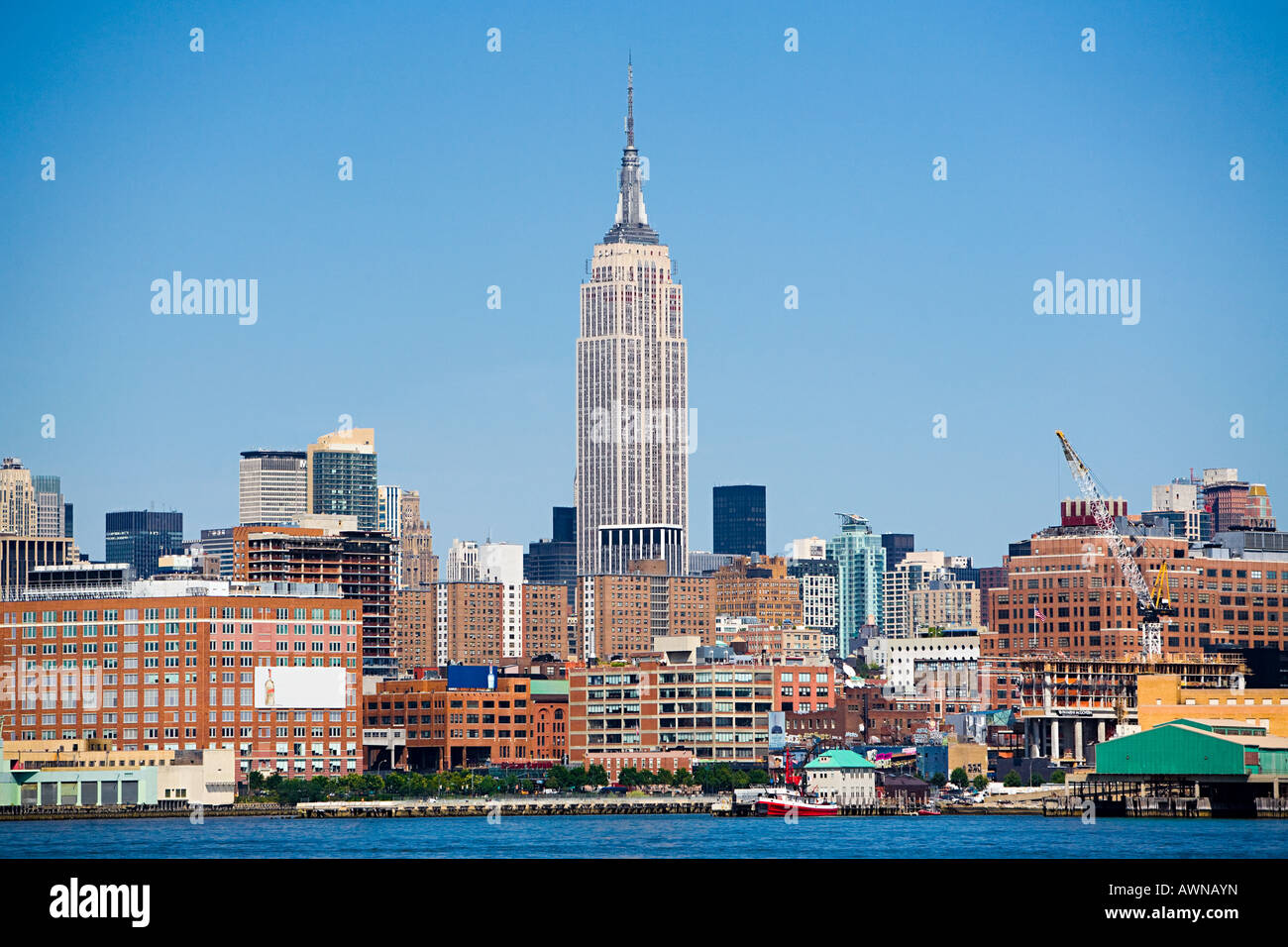 Horizonte de Nueva York con el Empire State Building. Foto de stock