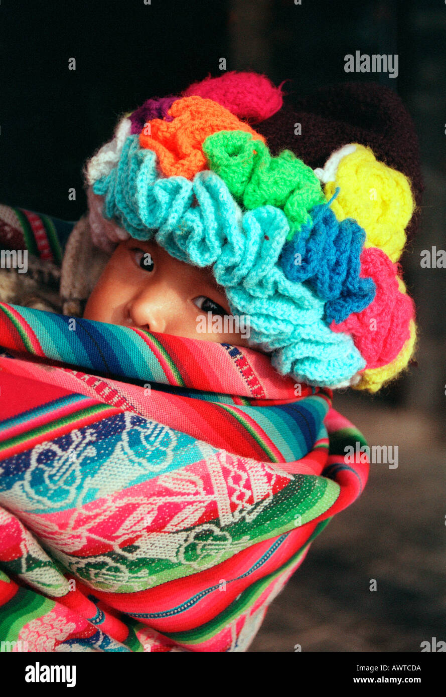 Indios Quechuas pueblan las tierras altas de la Sierra, en las montañas
