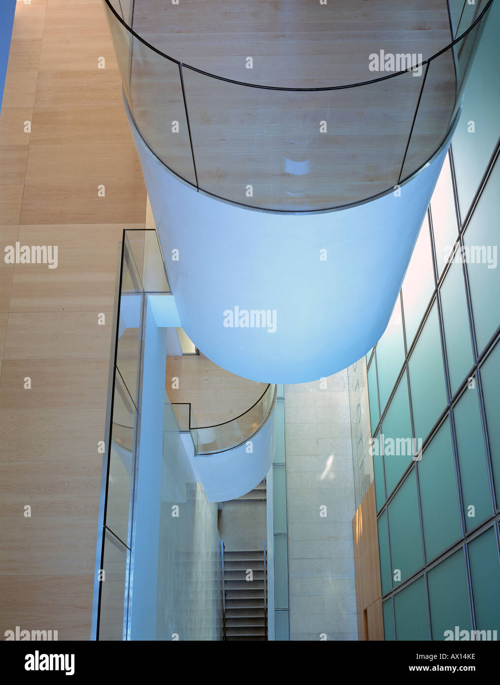 La Fundación Caixa Galicia CENTRO CULTURAL Y DE ARTE, UN CORUNIA