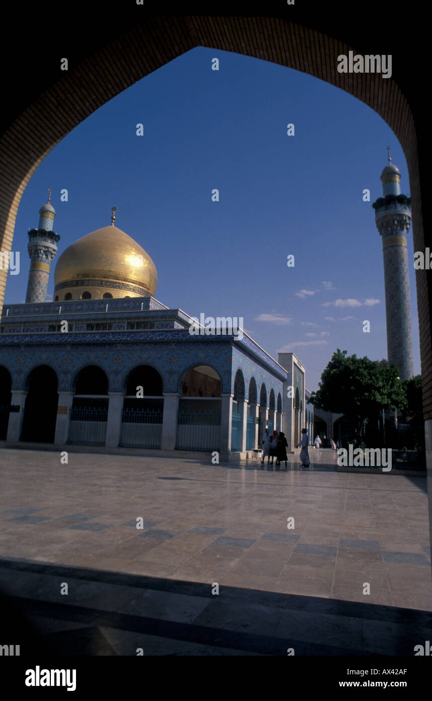 Mausoleo de Saida Zeinab, nieta del Profeta Muhammad Shi' lugar de peregrinación en el sur de Damascys, Siria Foto de stock