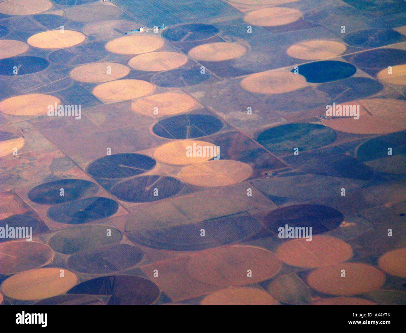 Vista aérea de las tierras de riego de pivote central mostrando Foto de stock