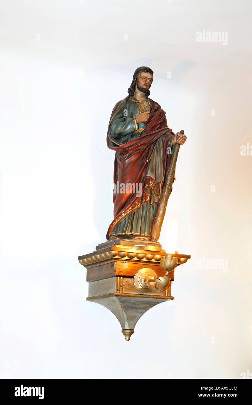 Estatua de San Judas Tadeo (Judas), iglesia parroquial, San Veit, Triestingtal, Baja Austria, Austria Foto de stock