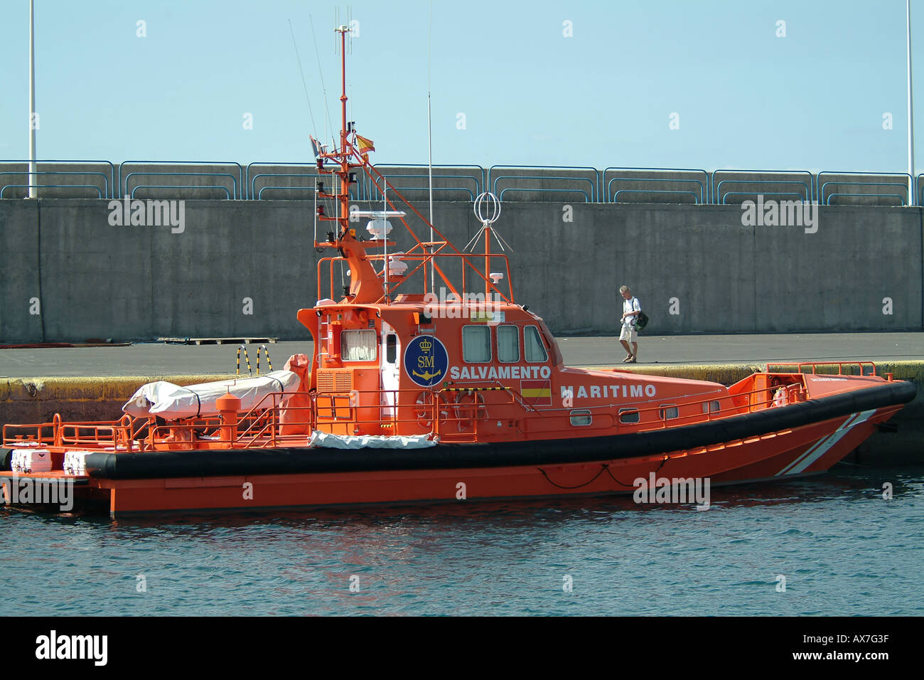 Bote Salvavidas, Salvamento Marítimo Español Fotografía de stock - Alamy