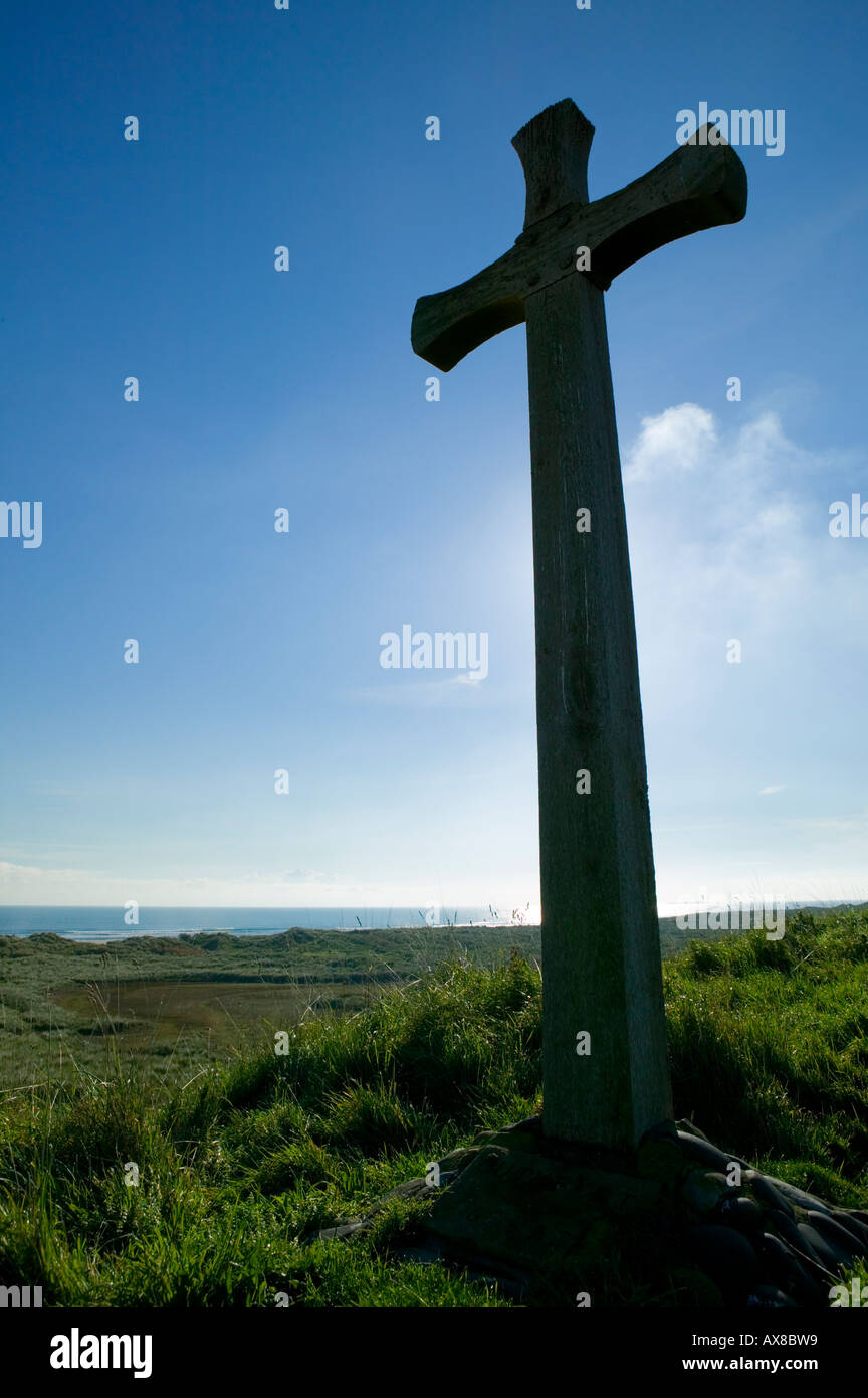 Cruz dedicada a St Cuthbert en Church Hill, Inglaterra, Northumberland Alnmouth Foto de stock