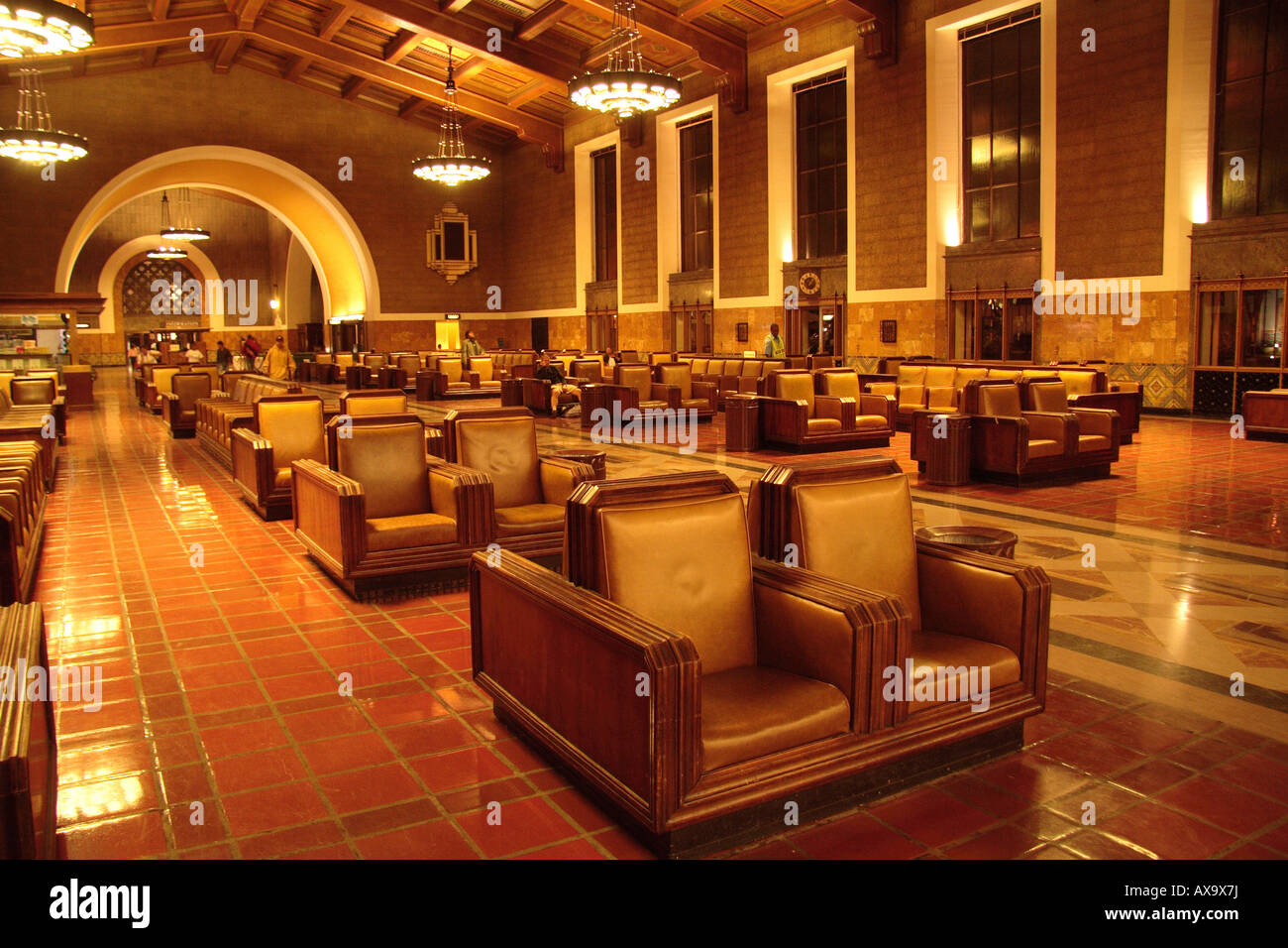 Interior Los Angeles Union Station 1940 decoración del vestíbulo Foto de stock