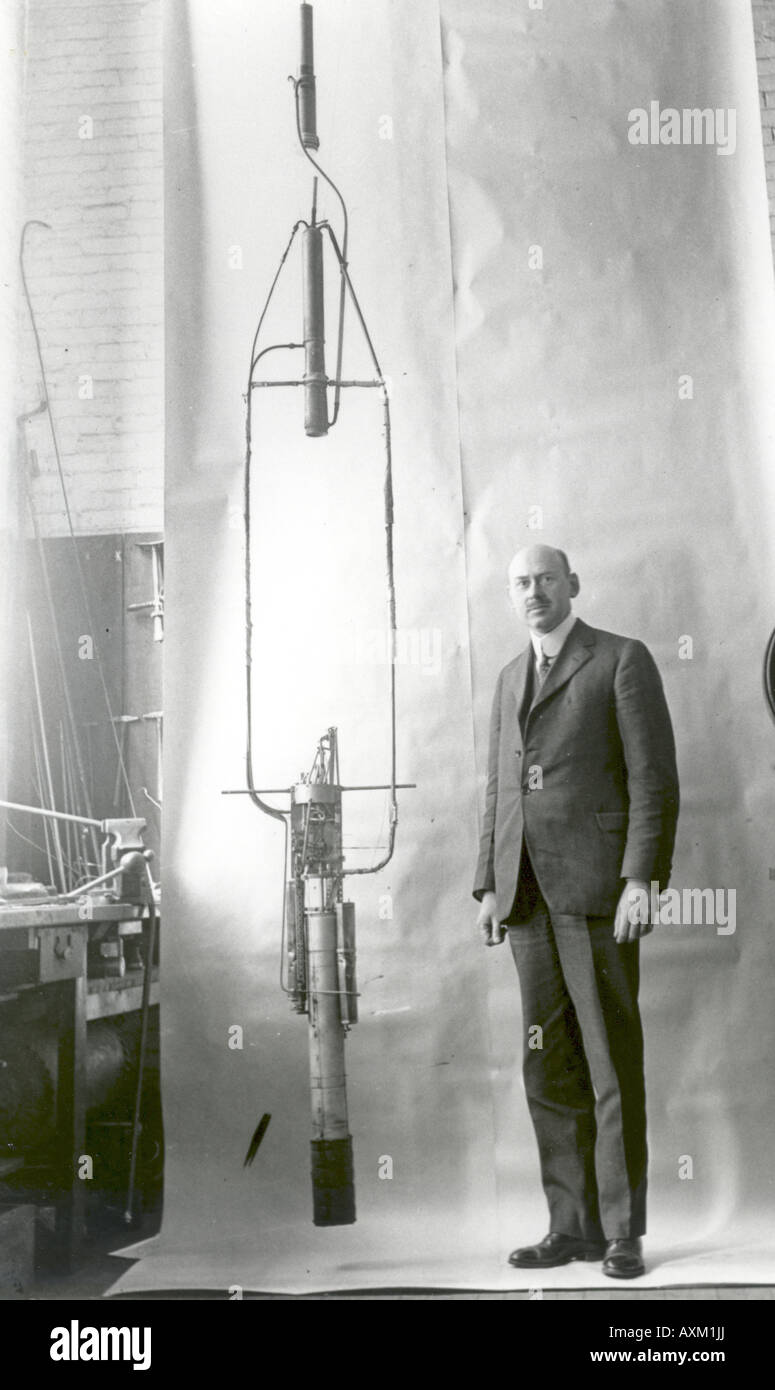 El Dr. Robert H. Goddard, el físico. Foto de stock