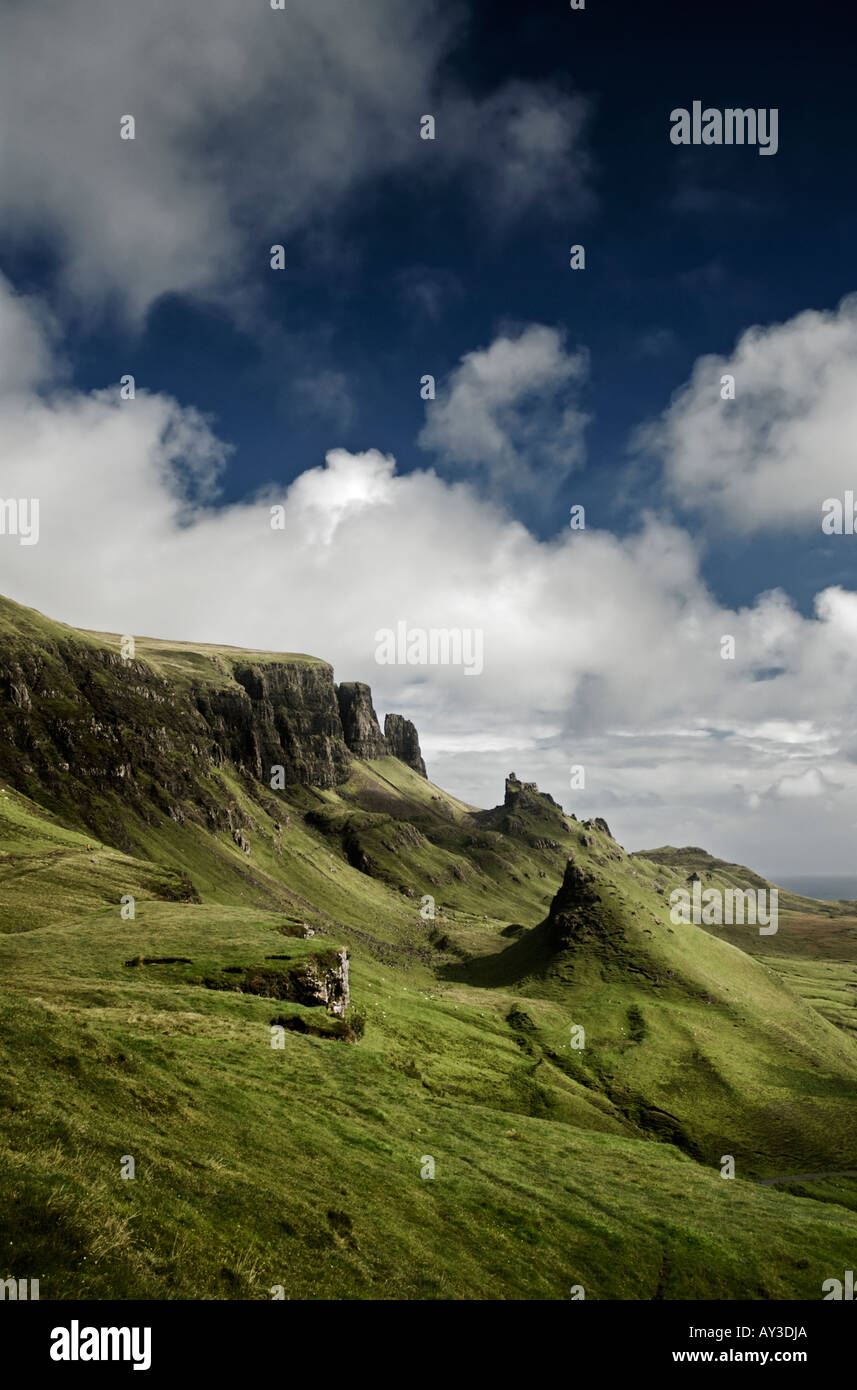 La cordillera Quiraing en la Isla de Skye en Escocia Foto de stock