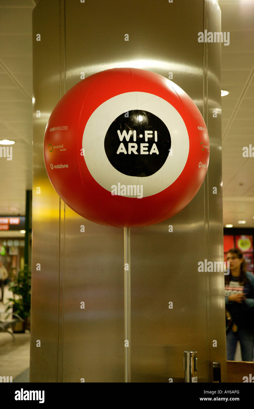 Wi-fi en Madrid Aeropuerto, Madrid, España Foto de stock