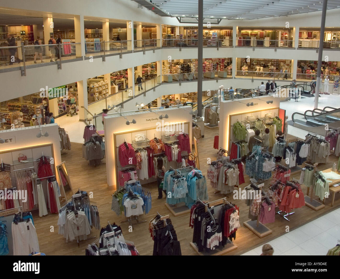 Ropa john lewis fotografías e imágenes de alta resolución Alamy