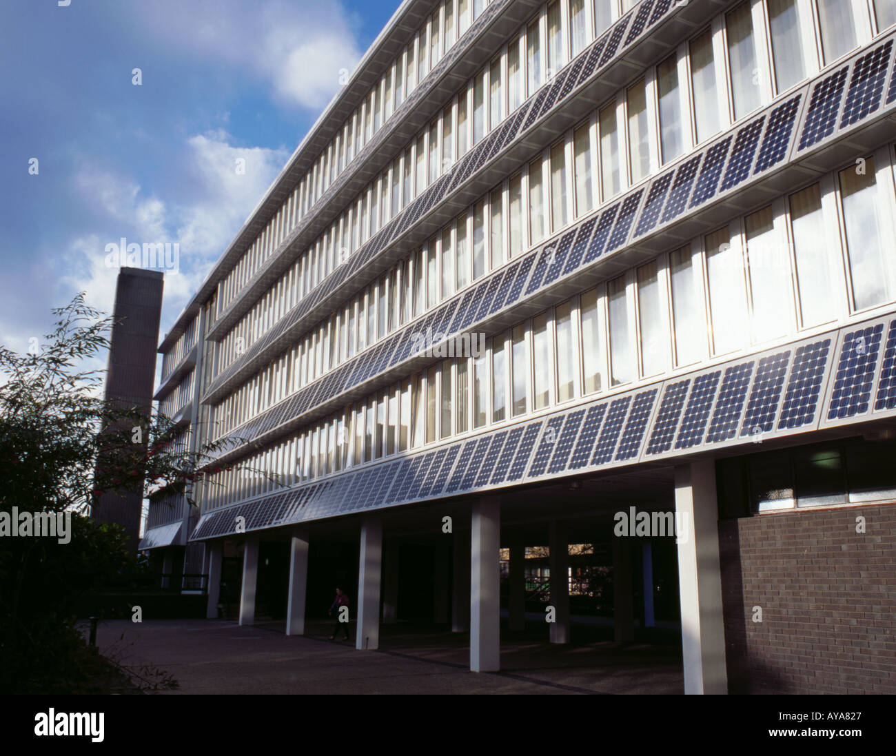 "Northumbria Proyecto Solar", Edificio de Northumbria, Universidad de Northumbria, Newcastle upon Tyne Tyne & Desgaste, Inglaterra, Reino Unido. Foto de stock