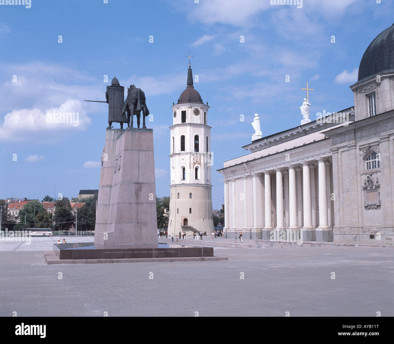 Vilinuis Catedral y la Torre del Reloj, la plaza de la Catedral, el casco antiguo, Vilnius, Vilnius County, República de Lituania Foto de stock