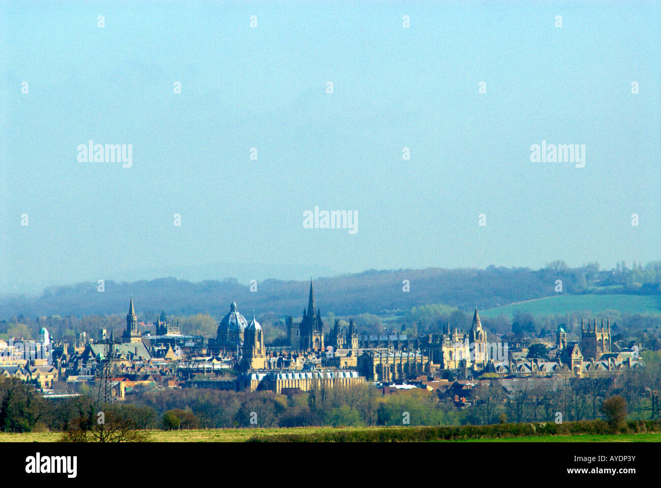 Una vista lejana del Dreaming Spires de Oxford, Inglaterra Foto de stock