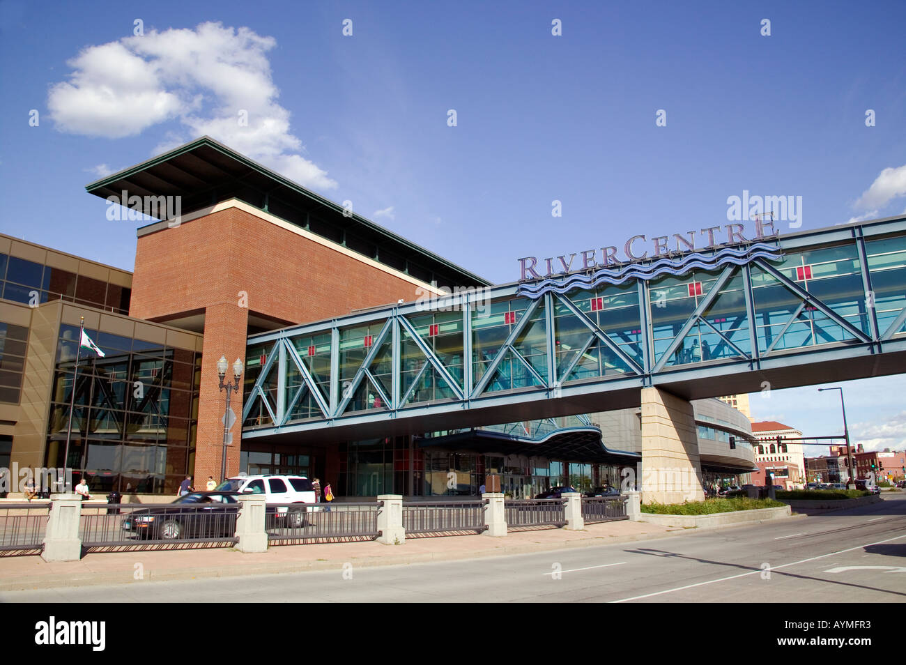 El River Center es un lugar para eventos como conciertos y convenciones en St Paul Minnesota Foto de stock