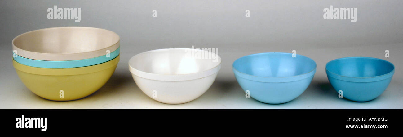 Hogar, platos / vasos, piezas de melamina juego de resina fot mesa y  cocina, producedy por VEB Plaste Presswerk Auma, GDR, finales de 1950 a  1960 Fotografía de stock - Alamy