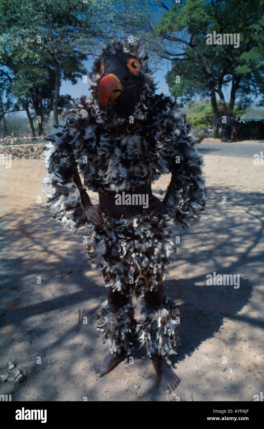 Disfraz de pájaro fotografías e imágenes de alta resolución - Alamy