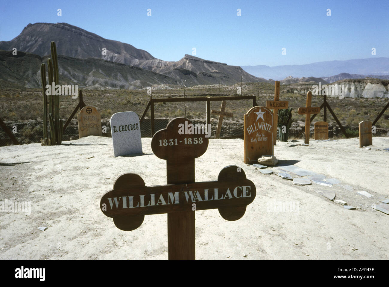 Recreado cementerio oeste salvaje en el Mini Hollywood Almeria España Foto de stock