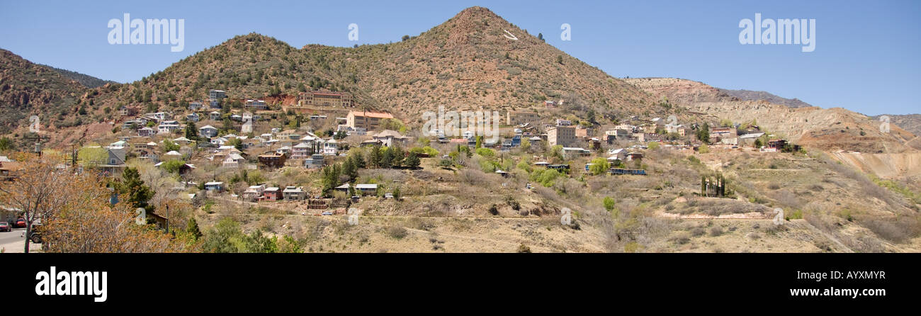 Imagen panorámica de la ciudad minera de Jerome en Arizona Foto de stock