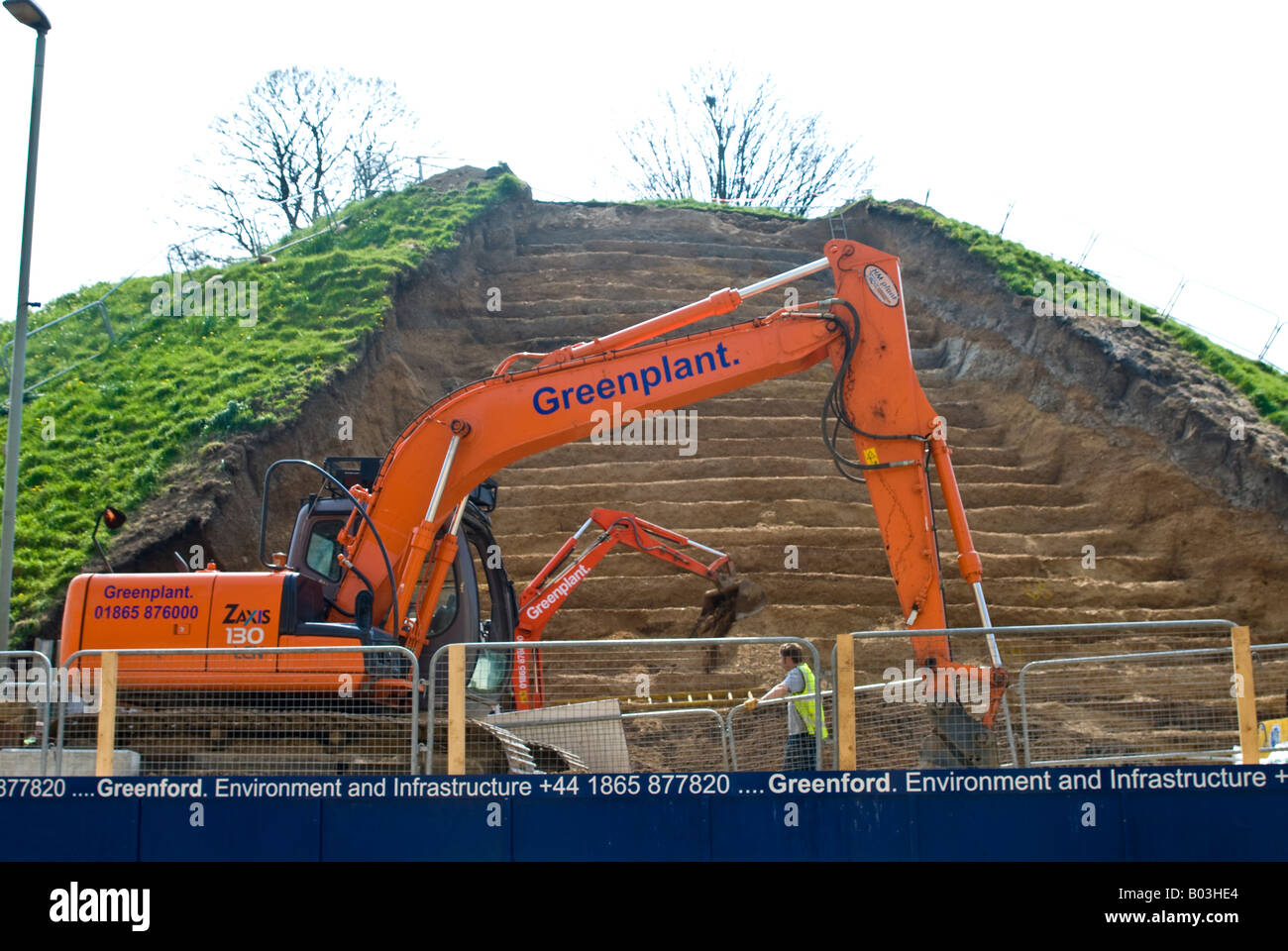Los trabajos de conservación en curso sobre el antiguo castillo de Oxford, Oxford, Inglaterra montículo Foto de stock