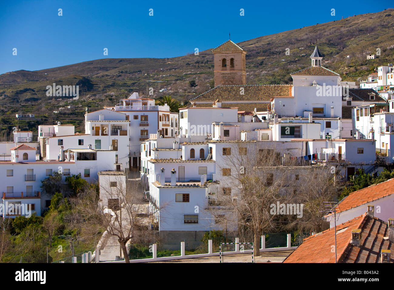 Ciudad de valor, Las Alpujarras, en la periferia del Parque Natural de Sierra Nevada, provincia de Granada, Andalucía (Andalucía) Foto de stock