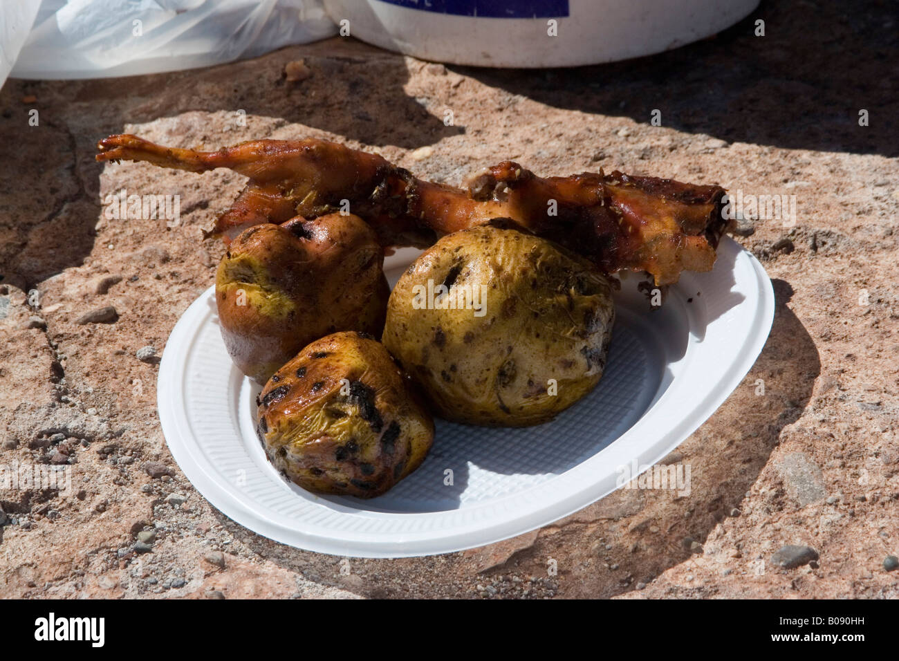 Cuy Asado Con Papas