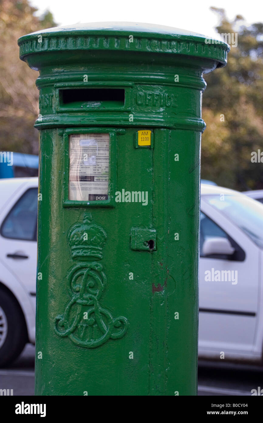libro de bolsillo lema Desfavorable Buzón de correos de Dublín Fotografía de stock - Alamy