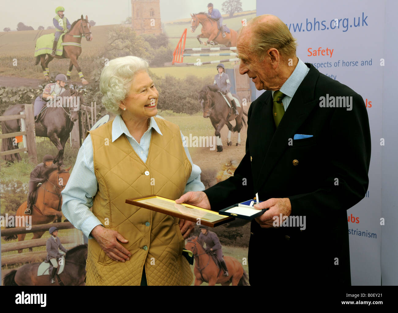 S.A.R. la Reina y el Príncipe Felipe, la Reina de Inglaterra y el Commonwealth Foto de stock