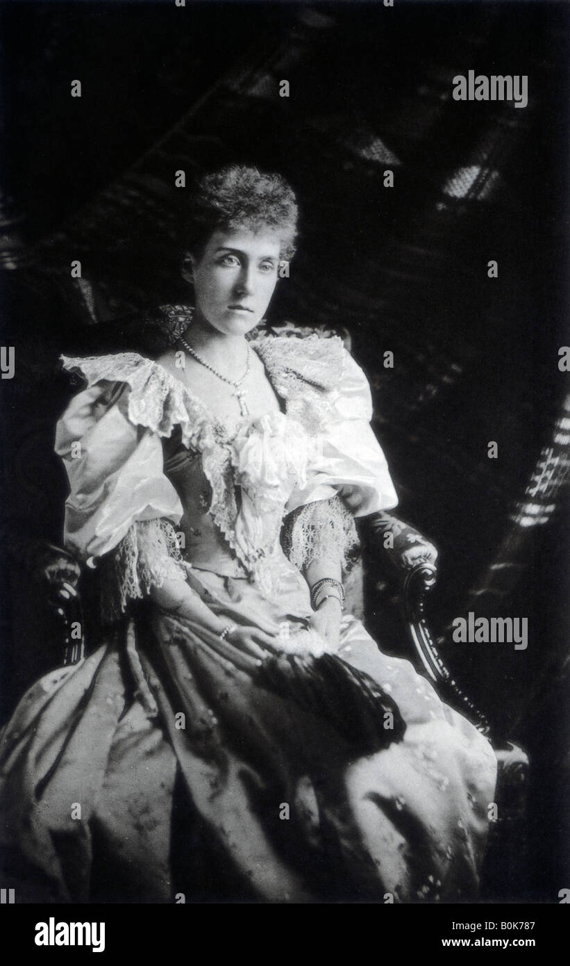 La princesa Marie Louise de Schleswig-Holstein (1872-1956), a finales del siglo 19.Artista: Russell & Sons Foto de stock