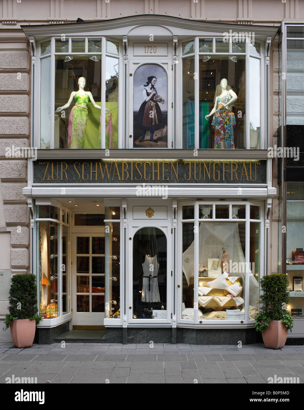 Wien, Graben, Geschäft Zur Schwäbischen Jungfrau', Schaufenster Foto de stock