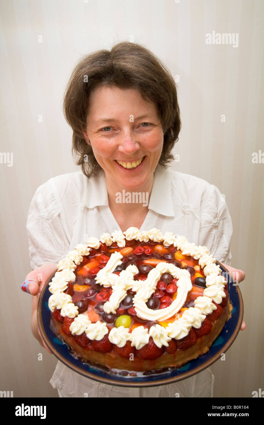 40th birthday cake fotografías e imágenes de alta resolución - Alamy